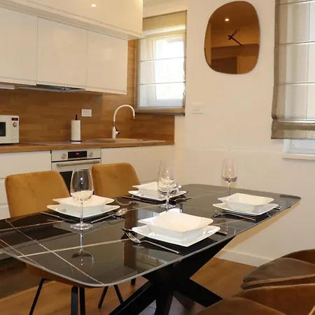 Διαμέρισμα Mimica, Center *